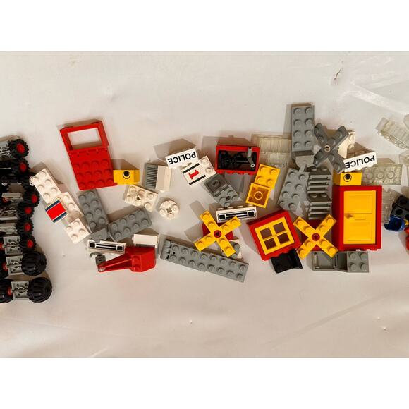 LEGOLAND Vintage Manuals Pieces Bricks Space Lot Lego 1970s - 1980s - Picture 5 of 9